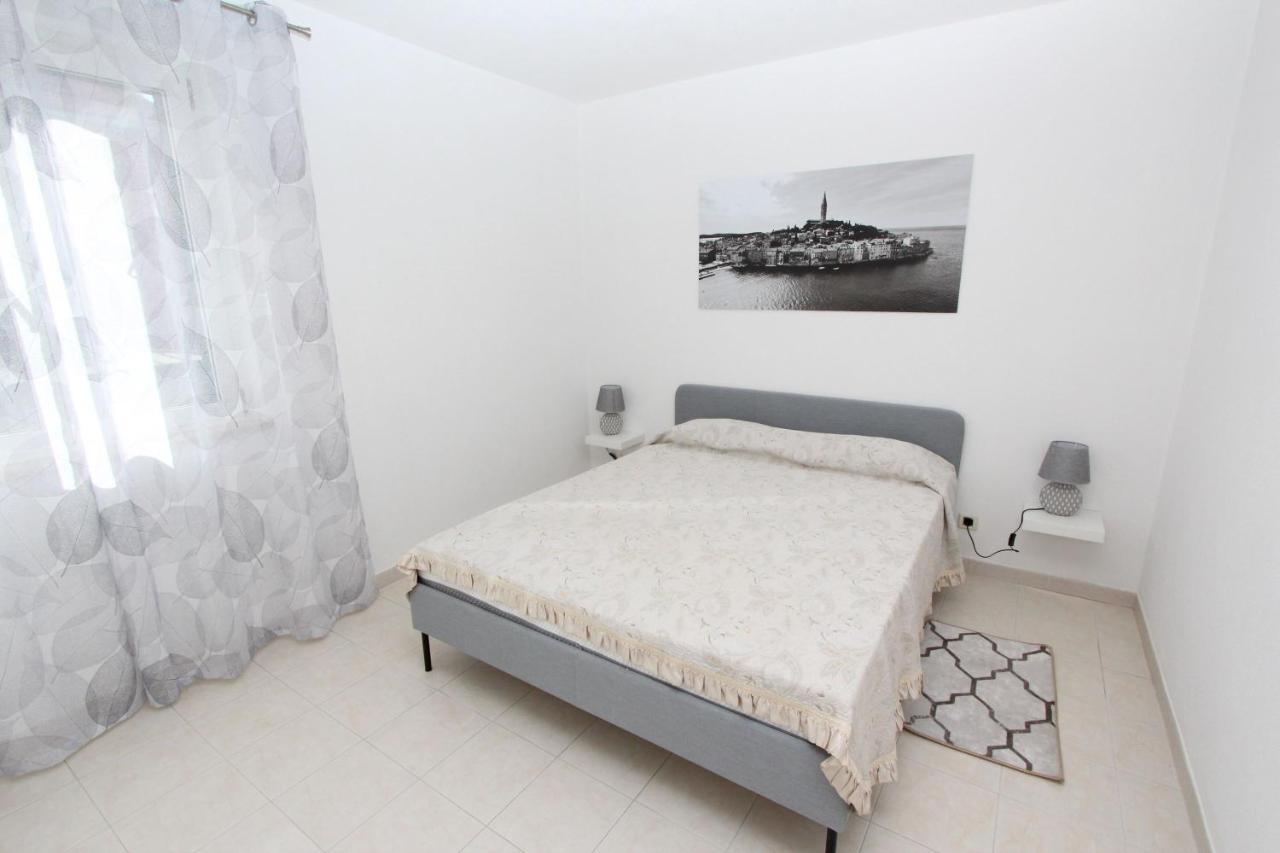 רוביני Apartment Stellina מראה חיצוני תמונה